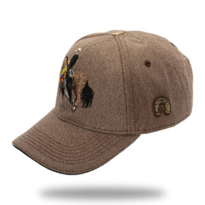 Gorra en Micro Fibra Café Claro Bordado Color