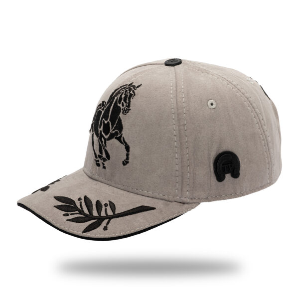 Gorra en Micro Fibra Gris Claro Bordado Negro