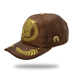 Gorra en Tela Tipo Cuero Café Bordado Dorado